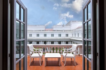 Premium Room, 1 Queen Bed, Balcony (View)