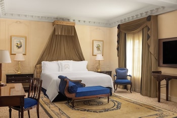 Grand Suite, 1 King Bed, Garden View