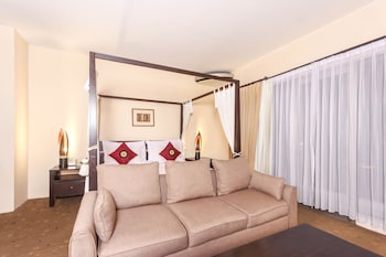 Junior Suite Village View