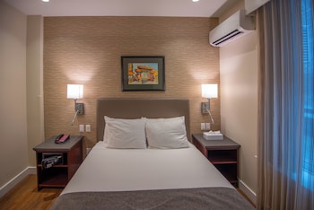 Queen Room - Newly Renovated