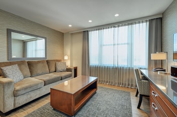City Suite, 1 King Bed with Sofa bed