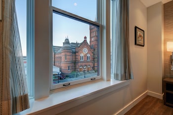 Premium Room, 1 Queen Bed, City View