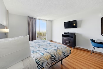 Standard Room, 1 King Bed, Accessible, Non Smoking