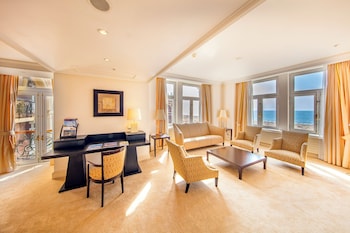 Presidential Suite, Sea View