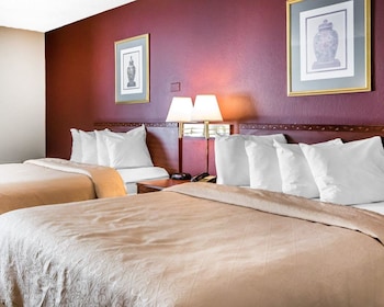 Standard Room, 2 Queen Beds, Non Smoking