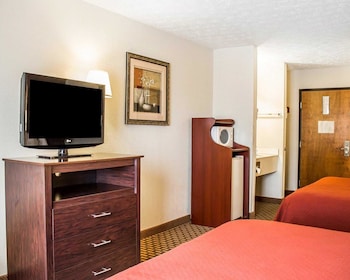 Standard Room, 2 Queen Beds, Smoking