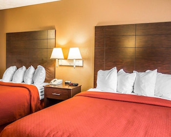 Standard Room, 2 Queen Beds, Non Smoking