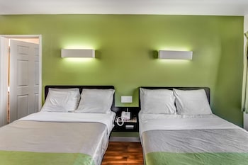 Deluxe Room, 2 Queen Beds, Non Smoking, Refrigerator & Microwave