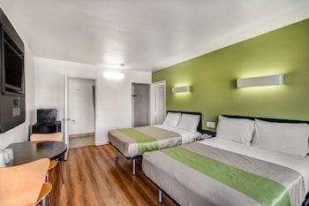 Deluxe Room, 2 Queen Beds, Non Smoking, Refrigerator & Microwave
