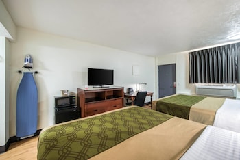 Standard Room, 2 Queen Beds, Non Smoking