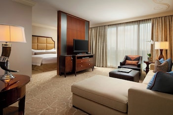 Junior Suite, 1 King Bed, Non Smoking