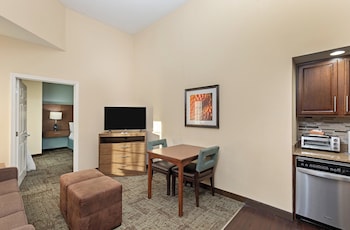 Suite, 2 Queen Beds, Accessible (Mobility, Accessible Tub)