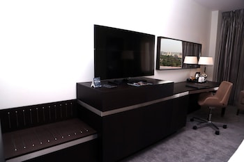 Business Suite, 1 King Bed