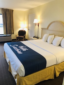 Room, 1 King Bed, Non Smoking