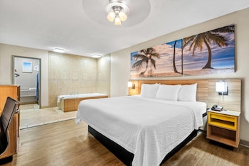 Studio Suite, 1 King Bed, Non Smoking