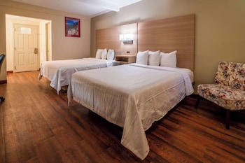 Standard Room, 2 Queen Beds, Non Smoking