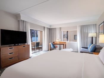 Standard Room, 1 King Bed with Sofa bed, Balcony