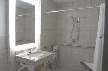 Standard Room, 1 King Bed, Mobility Accessible (Communications)