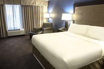 Standard Room, 1 King Bed, Accessible (Communications)