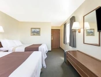 Standard Room, 2 Queen Beds, Smoking
