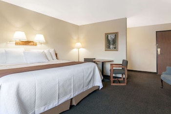 Suite, 1 King Bed