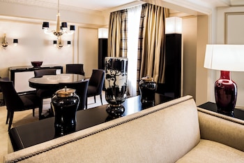 Suite Or