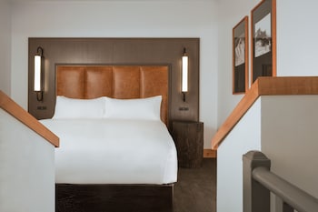 Loft, 1 King Bed