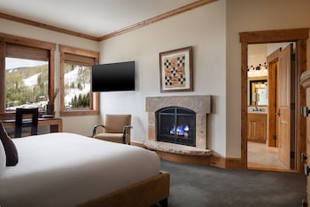 Suite, 3 Bedrooms, Non Smoking