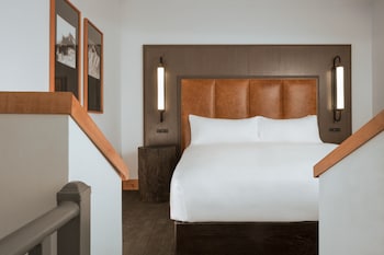 Loft, 1 King Bed