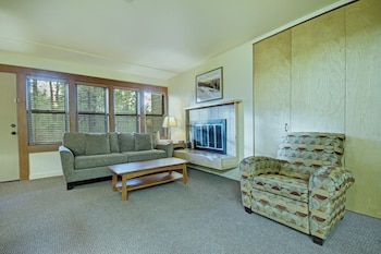 Standard Studio Suite, Kitchen