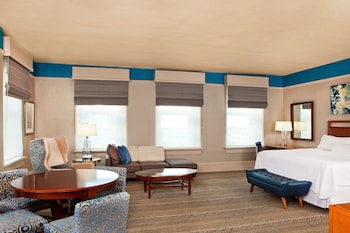Studio Suite, 1 King Bed, Corner