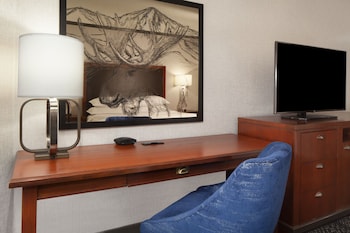 Deluxe Room, 1 King Bed