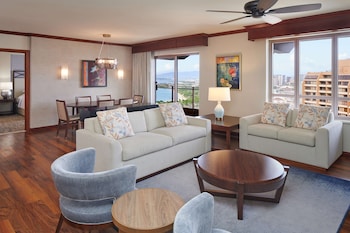 Suite, 2 Bedrooms, Accessible (Penthouse, Hearing, Roll-in Shower)