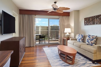 Suite, 2 Bedrooms, City View (1 King & 2 Doubles)