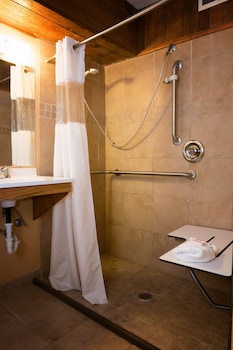 Room, 1 Queen Bed, Accessible, Non Smoking (Mobility)