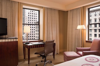 Superior Room, 1 King Bed