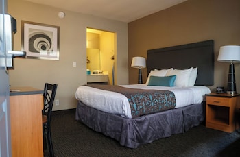 Deluxe Room, 1 Queen Bed