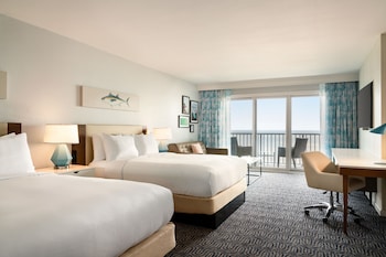 Junior Suite, 2 Queen Beds, Balcony, Oceanfront