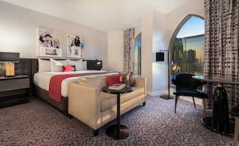 Ultra Resort Vista Room, 1 King Bed, Non Smoking (Newly Renovated)