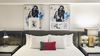 Ultra Hip Strip Suite, 1 King Bed, Non Smoking, Strip View (Newly Renovated)