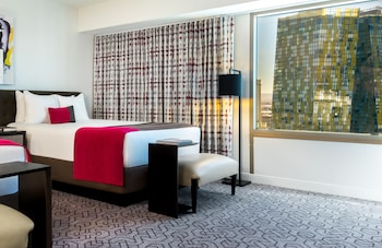 Ultra Hip Room, 2 Queen Beds, Accessible, Non Smoking (Accessible Tub Transfer)