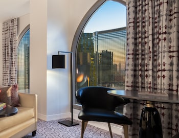Ultra Resort Vista Room, 1 King Bed, Non Smoking (Newly Renovated)
