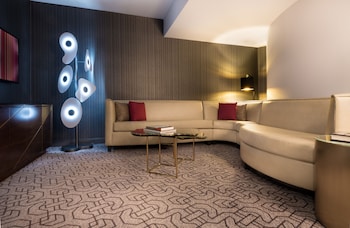 Ultra Hip Strip Suite, 1 King Bed, Non Smoking, Strip View (Newly Renovated)