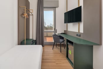 Superior Single Room