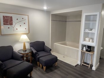 Studio Suite, 1 Queen Bed, Non Smoking