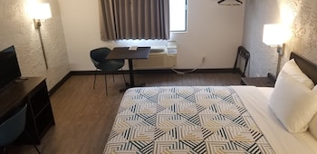 Standard Room, 1 King Bed, Non Smoking