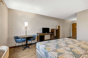 Standard Room, 1 Queen Bed, Non Smoking