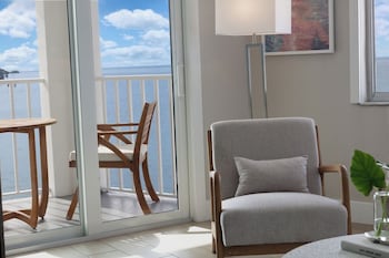 Premier Waterside 2 Bedroom Suite