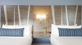 Premier Waterside Double Junior Suite