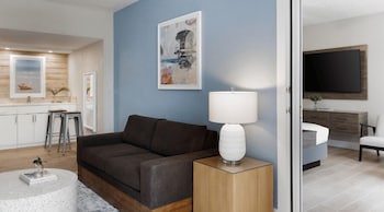 Deluxe Oasis 2 Bedroom Suite